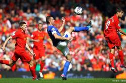 开云体育官方网站-利物浦客场作战反击得手赢得关键比赛