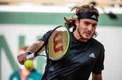 开云体育平台APP-法国网球队鏖战日本网球队，西西帕斯统治全场的简单介绍