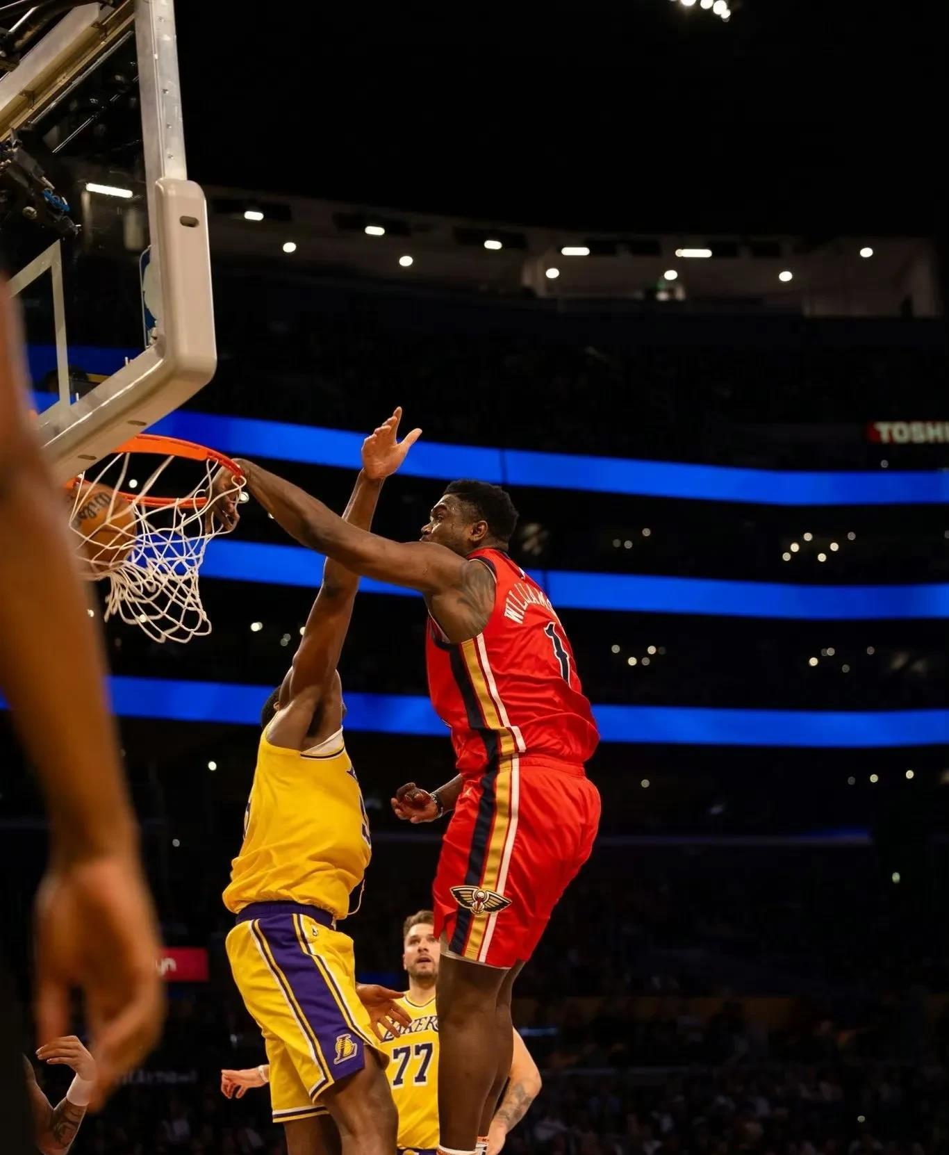 关于希腊男篮轻取鹈鹕,詹姆斯送出助攻的信息 关于希腊男篮轻取鹈鹕,詹姆斯送出助攻的信息