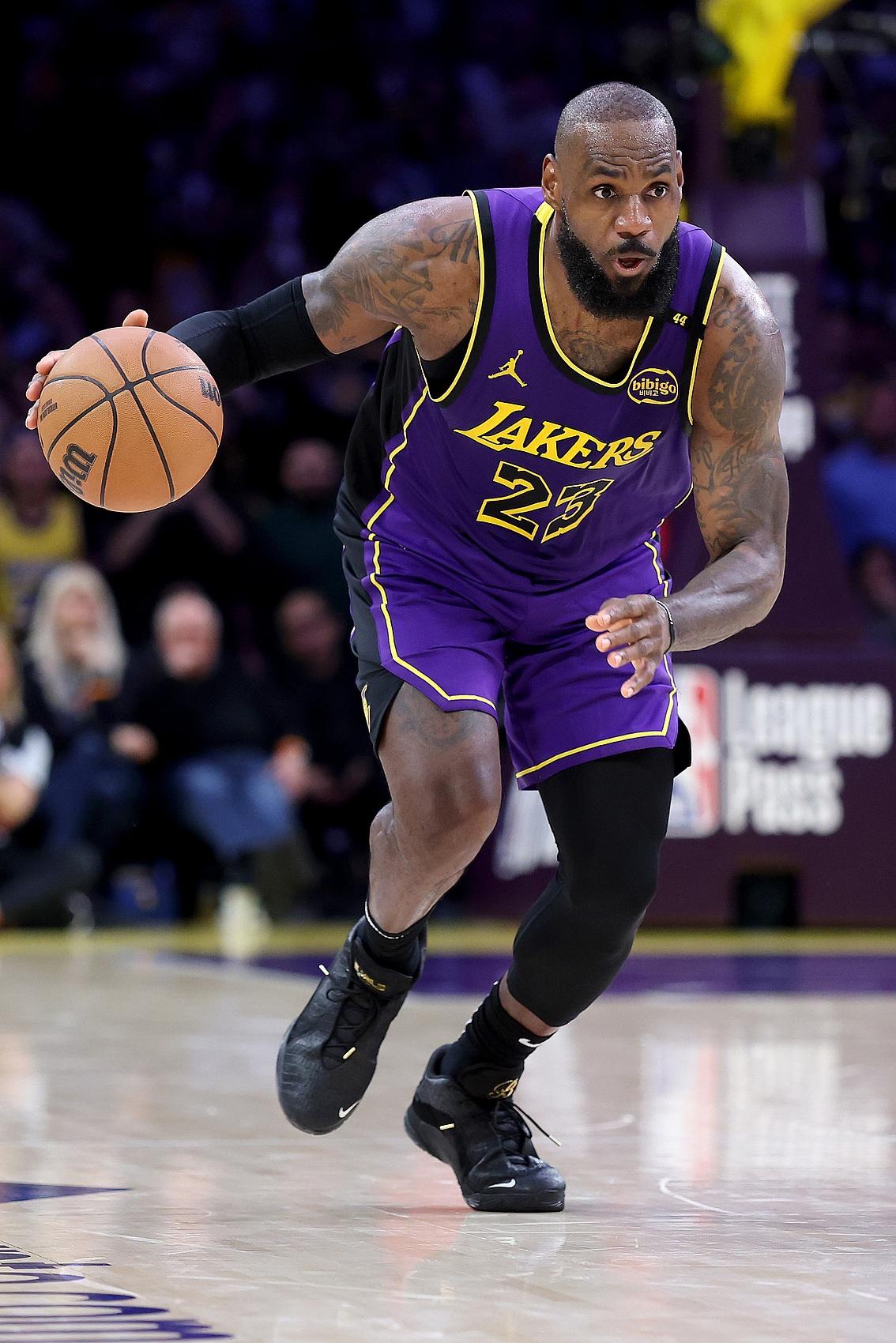 关于湖人B队险胜巴西男篮,锡安打破历史纪录的信息 关于湖人B队险胜巴西男篮,锡安打破历史纪录的信息