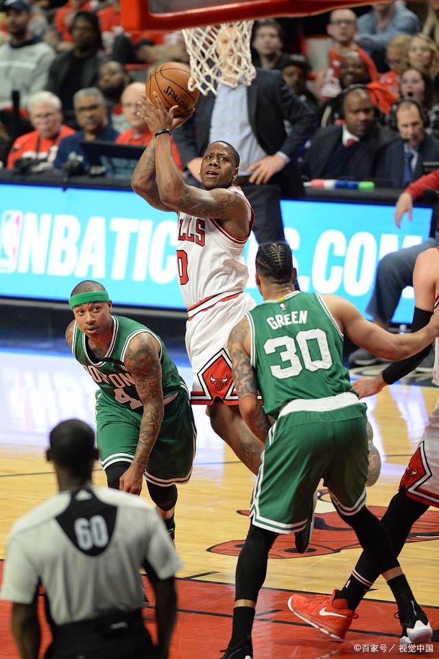 天津队完胜快船,布克统治全场的简单介绍 天津队完胜快船,布克统治全场的简单介绍